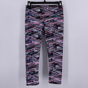 Fabletics Sz S Capri Length Leggings Geometric Striped Athletic Stretch Casual
